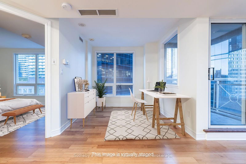 Preview image for 100 Hayden St #901, Toronto