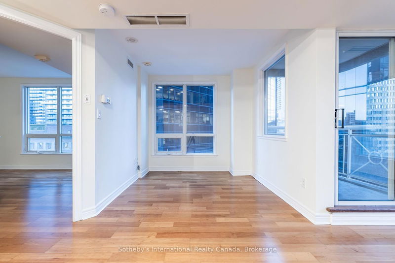 Preview image for 100 Hayden St #901, Toronto