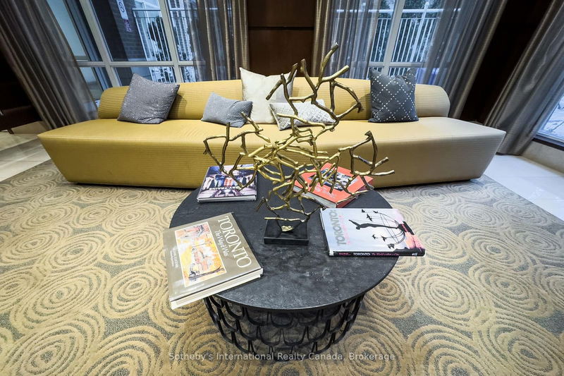 Preview image for 100 Hayden St #901, Toronto