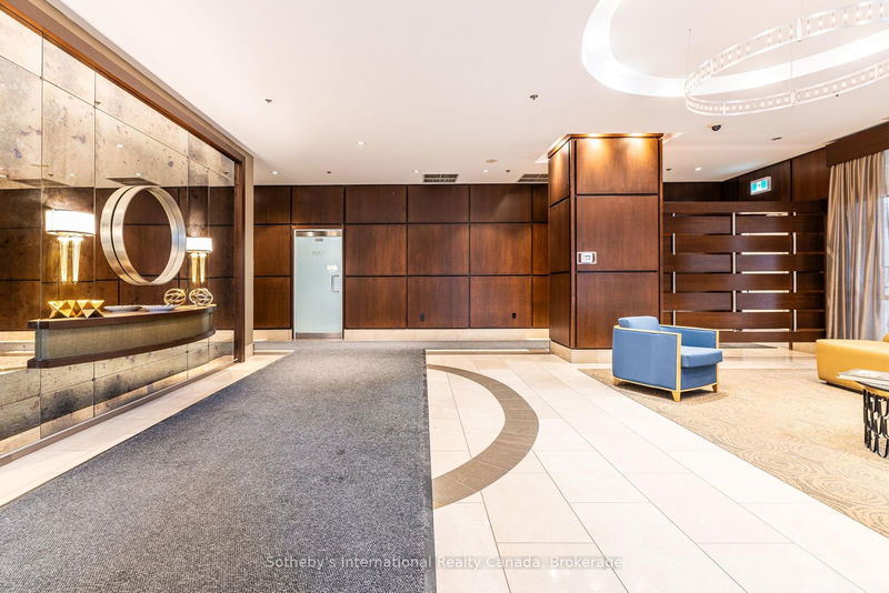 Preview image for 100 Hayden St #901, Toronto
