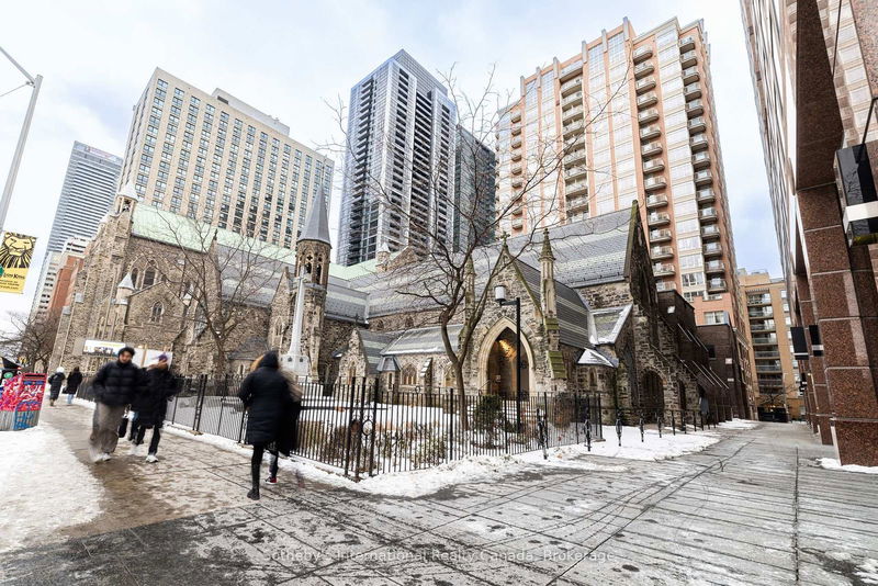 Preview image for 100 Hayden St #901, Toronto
