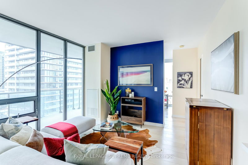 Preview image for 33 Lombard St #1506, Toronto