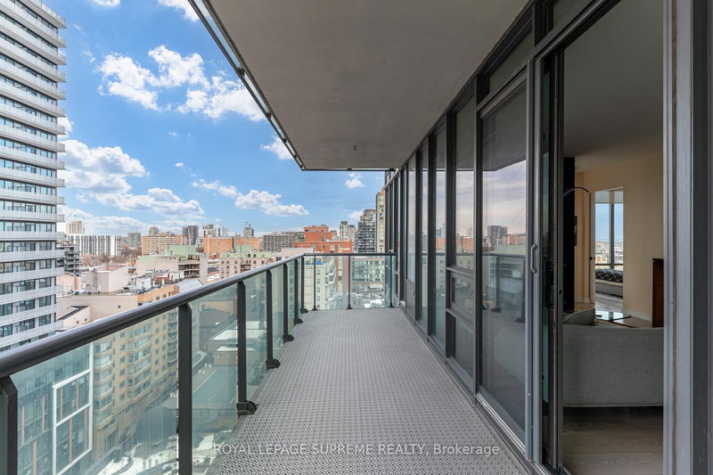 Preview image for 33 Lombard St #1506, Toronto