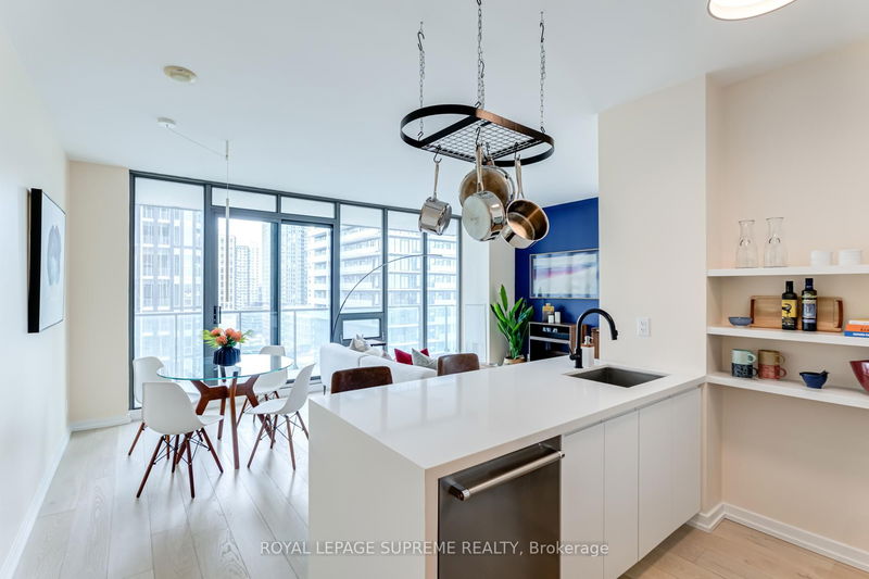 Preview image for 33 Lombard St #1506, Toronto