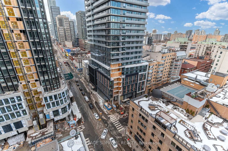 Preview image for 33 Lombard St #1506, Toronto