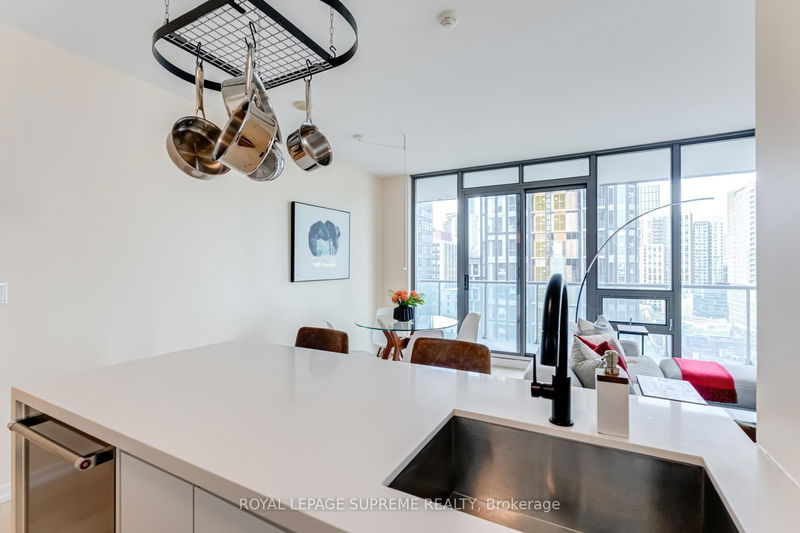 Preview image for 33 Lombard St #1506, Toronto