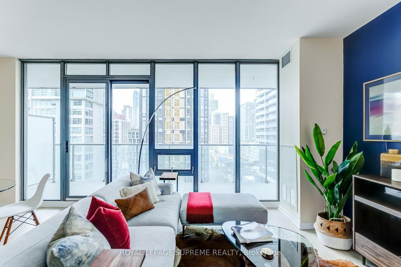 Preview image for 33 Lombard St #1506, Toronto