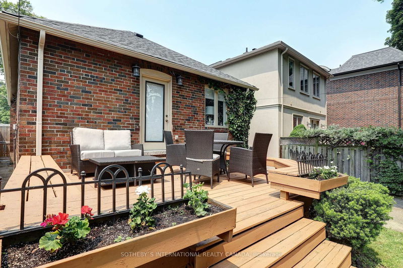 Preview image for 19 Southvale Dr, Toronto