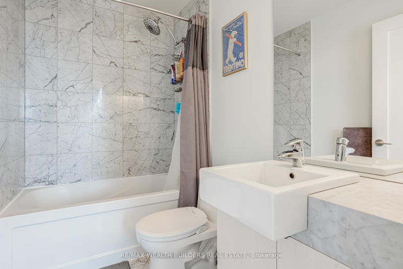 Preview image for 8 The Esplanade N/A #2105, Toronto
