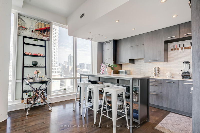 Preview image for 8 The Esplanade N/A #2105, Toronto