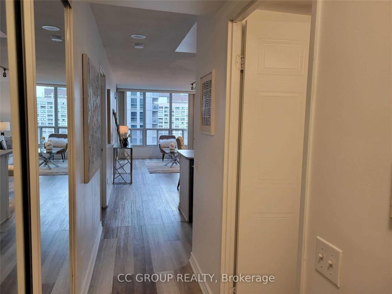 Preview image for 750 Bay St #1510, Toronto