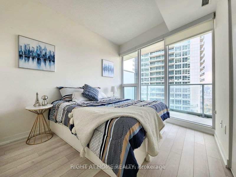 Preview image for 115 Mcmahon Dr #2903, Toronto