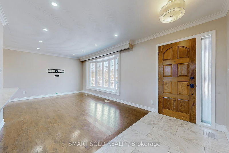 Preview image for 50 Slidell Cres, Toronto