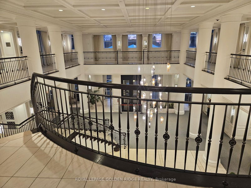 Preview image for 15 Greenview Ave #2003, Toronto