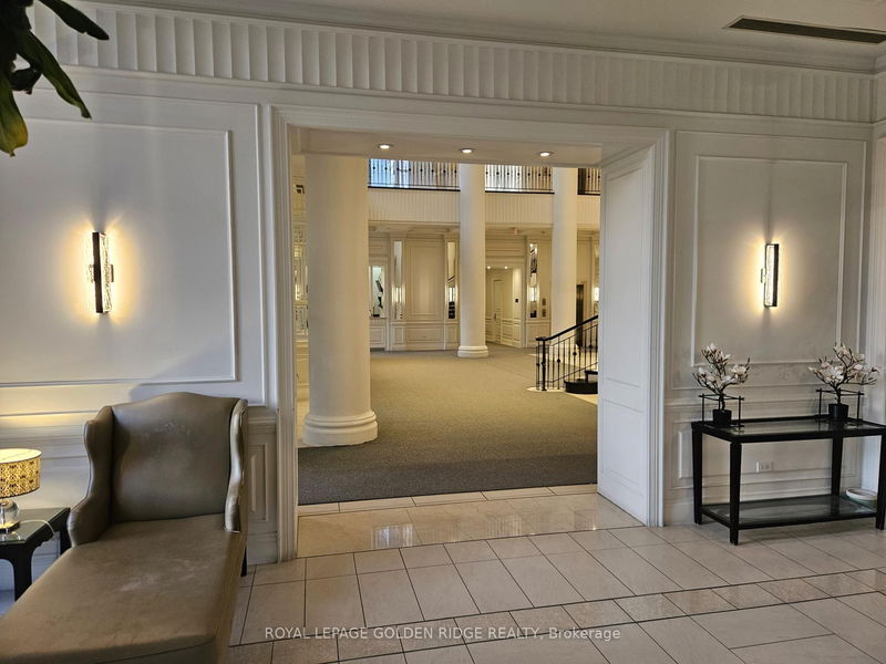 Preview image for 15 Greenview Ave #2003, Toronto