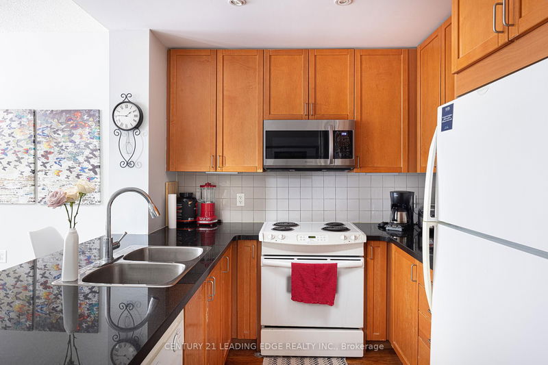 Preview image for 85 Bloor St E #1413, Toronto