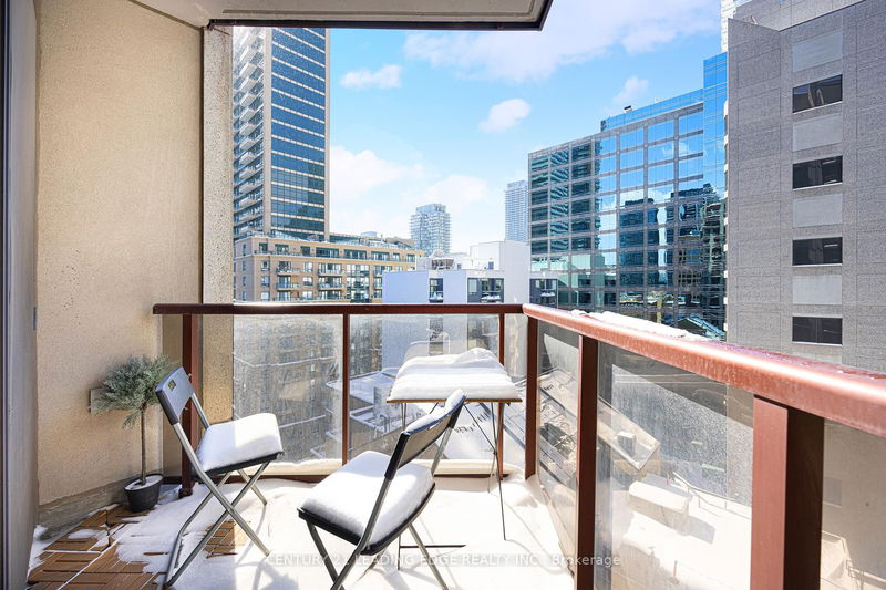 Preview image for 85 Bloor St E #1413, Toronto