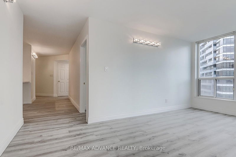 Preview image for 24 Wellesley St W #1611, Toronto