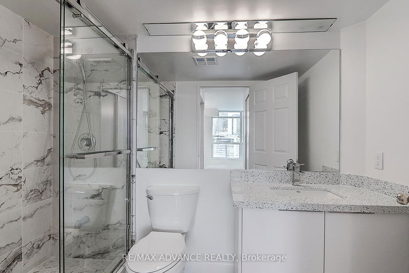 Preview image for 24 Wellesley St W #1611, Toronto