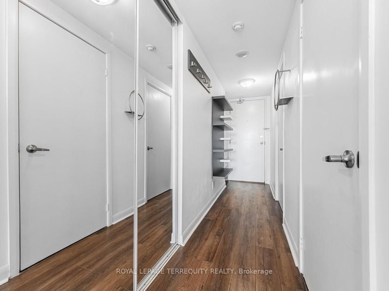 Preview image for 600 Fleet St #1007, Toronto