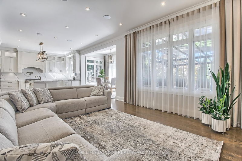 Preview image for 41 Transwell Ave, Toronto