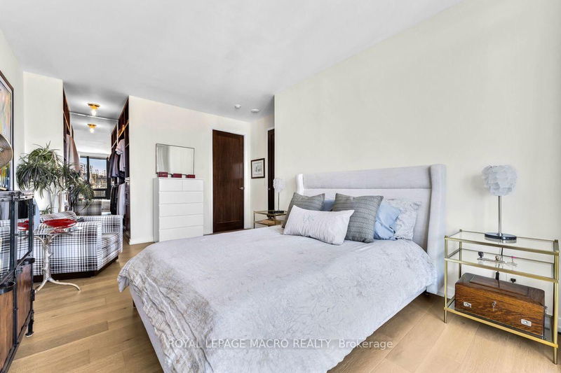 Preview image for 33 Lombard St #4302, Toronto