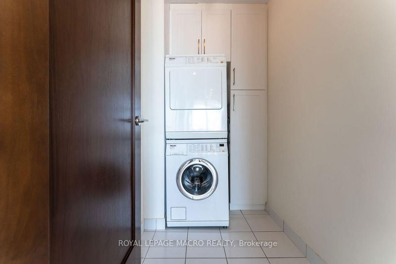 Preview image for 33 Lombard St #4302, Toronto