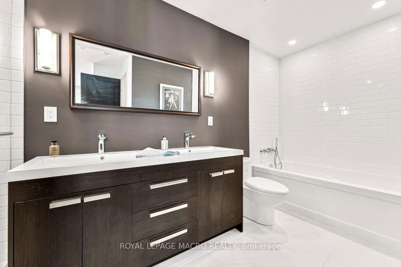 Preview image for 33 Lombard St #4302, Toronto