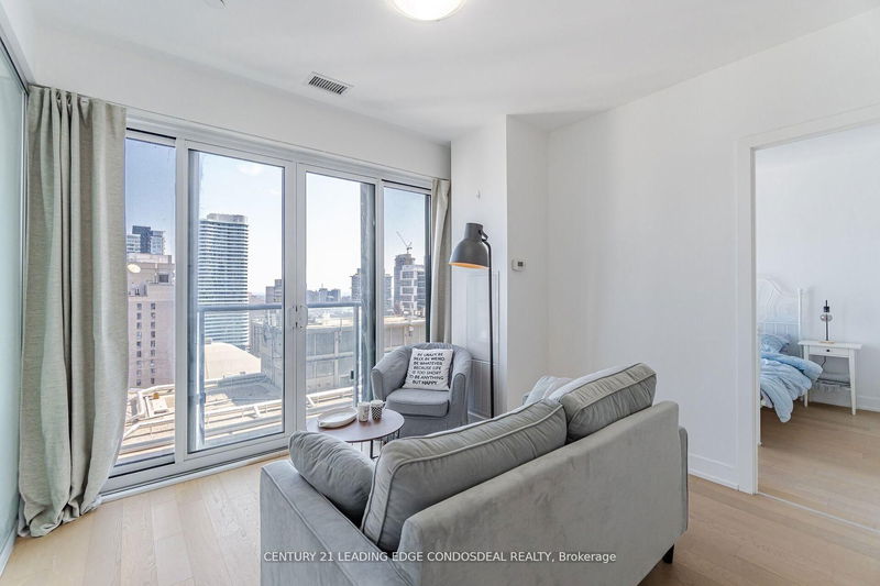 Preview image for 7 Grenville St #2707, Toronto