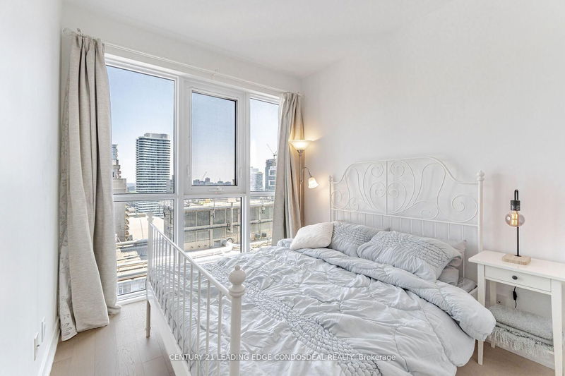 Preview image for 7 Grenville St #2707, Toronto