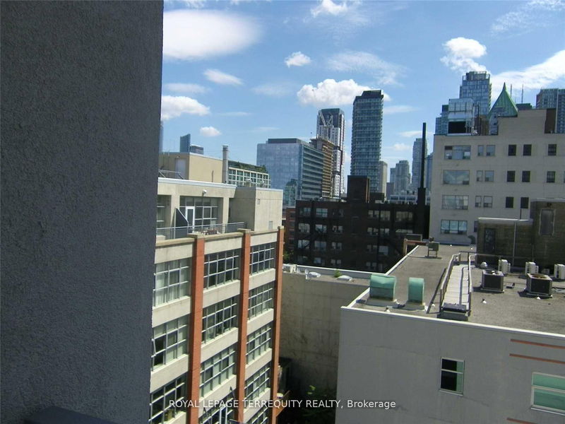 Preview image for 39 Brant St #909, Toronto