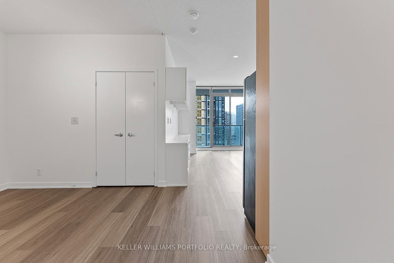 Preview image for 33 Lombard St #2005, Toronto
