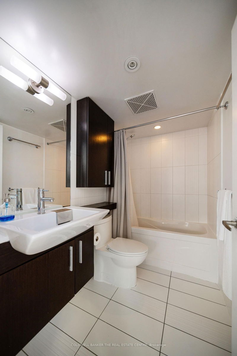Preview image for 8 Telegram Mews #1207, Toronto