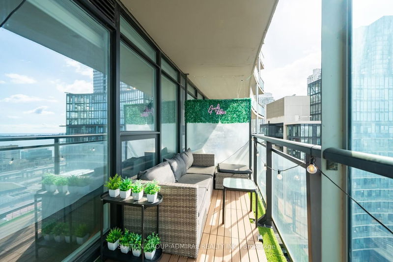 Preview image for 25 Capreol Crt #2210, Toronto