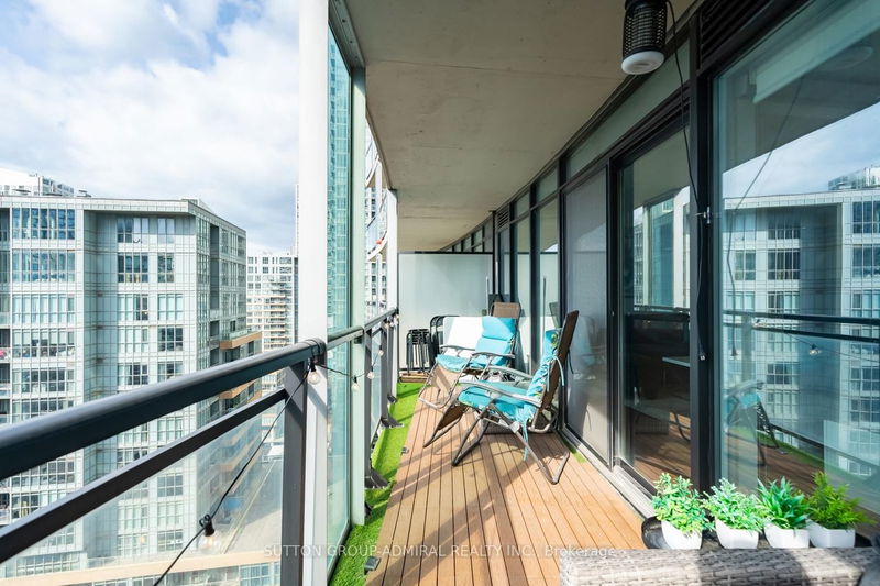 Preview image for 25 Capreol Crt #2210, Toronto