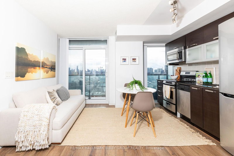 Preview image for 36 Lisgar St #2121E, Toronto