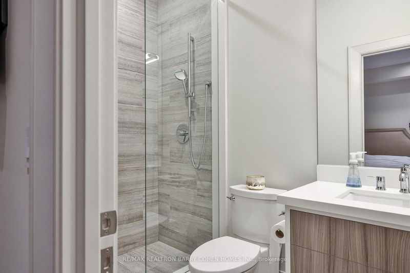 Preview image for 6 Stubbs Dr, Toronto