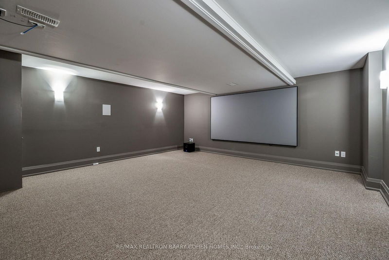 Preview image for 6 Stubbs Dr, Toronto
