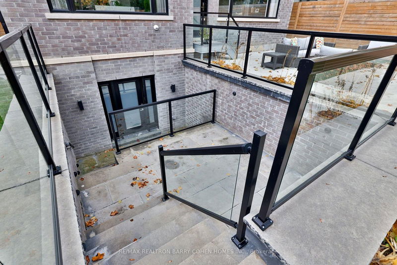 Preview image for 6 Stubbs Dr, Toronto