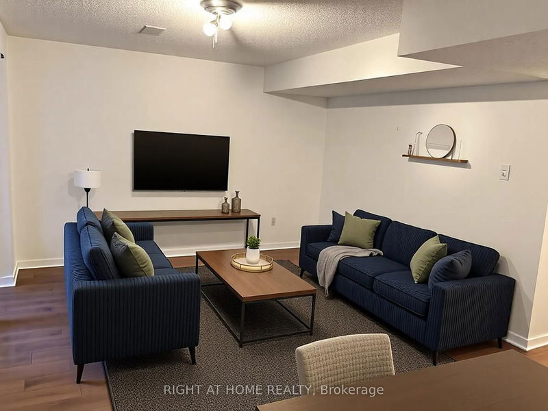Preview image for 104 Farm Greenway N/A, Toronto