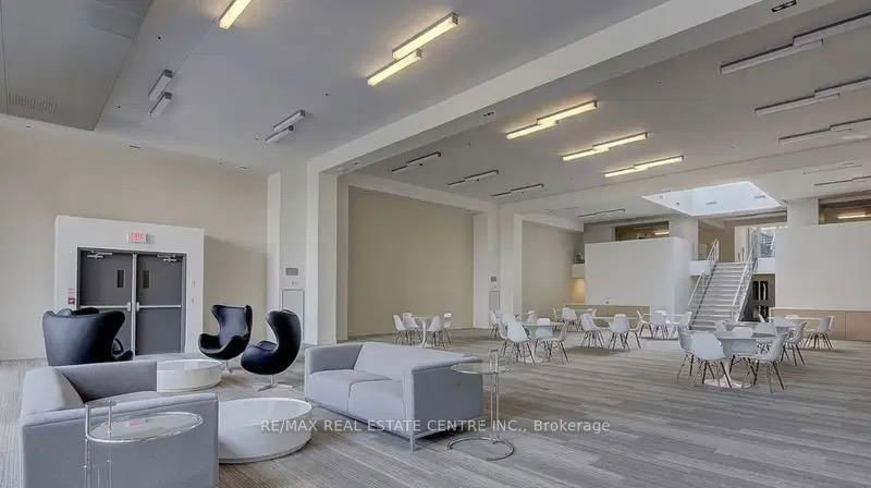 Preview image for 36 Lisgar St W #1111, Toronto