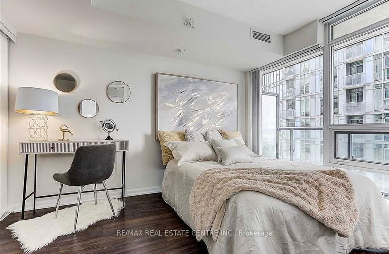 Preview image for 36 Lisgar St W #1111, Toronto