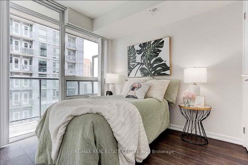 Preview image for 36 Lisgar St W #1111, Toronto