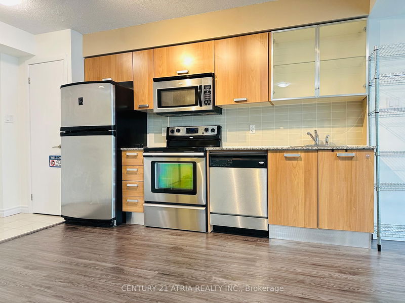 Preview image for 37 Grosvenor St #710, Toronto