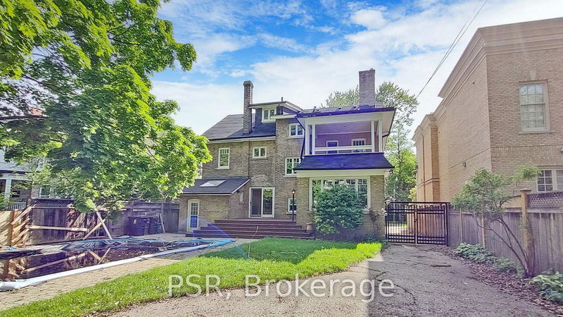Preview image for 28 Dunvegan Rd, Toronto