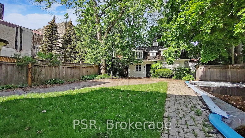 Preview image for 28 Dunvegan Rd, Toronto