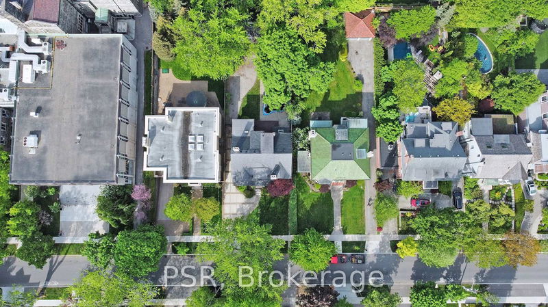 Preview image for 28 Dunvegan Rd, Toronto
