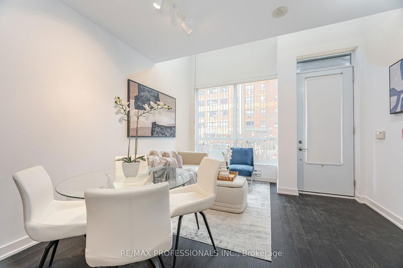 Preview image for 1030 King St #103, Toronto