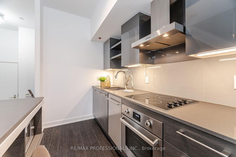 Preview image for 1030 King St #103, Toronto