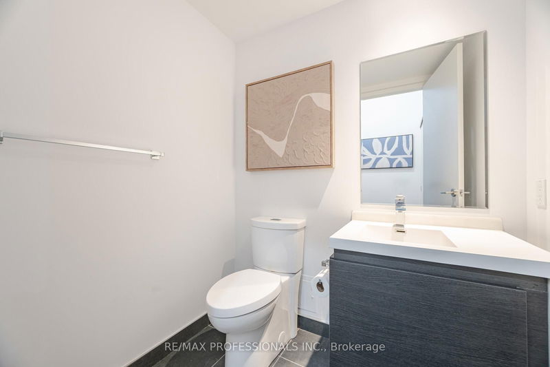 Preview image for 1030 King St #103, Toronto